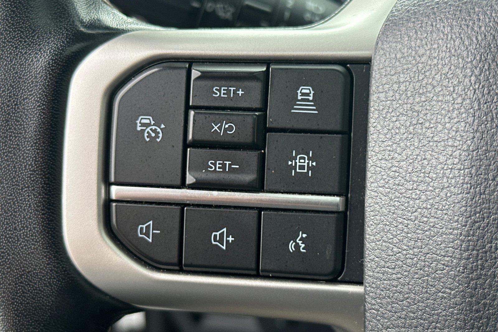 2023 Ford Expedition MAX Limited photo 13