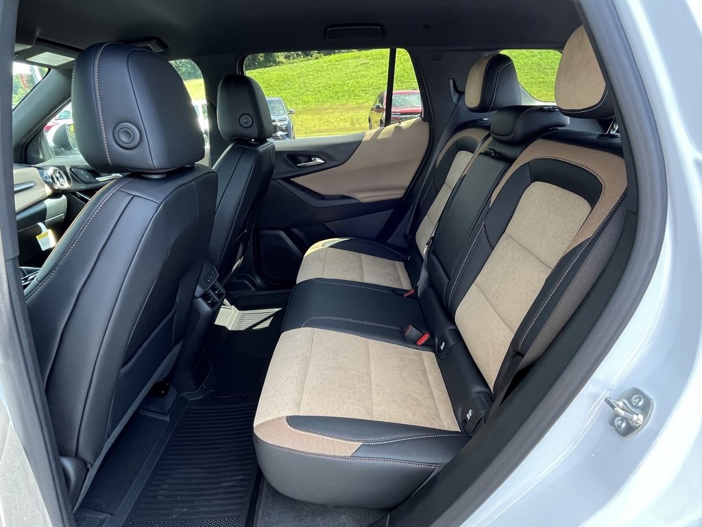 2026 Chevrolet Equinox ACTIV photo 13