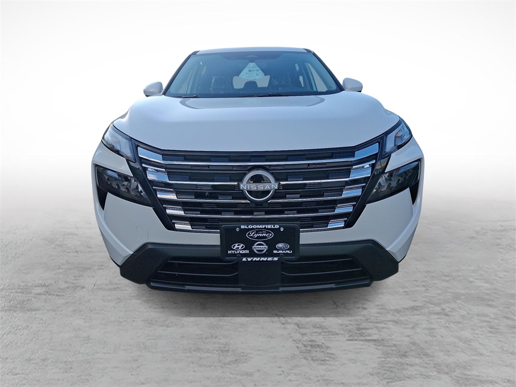 2026 Nissan Rogue SV photo 2
