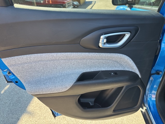 2022 Jeep Compass Latitude photo 15