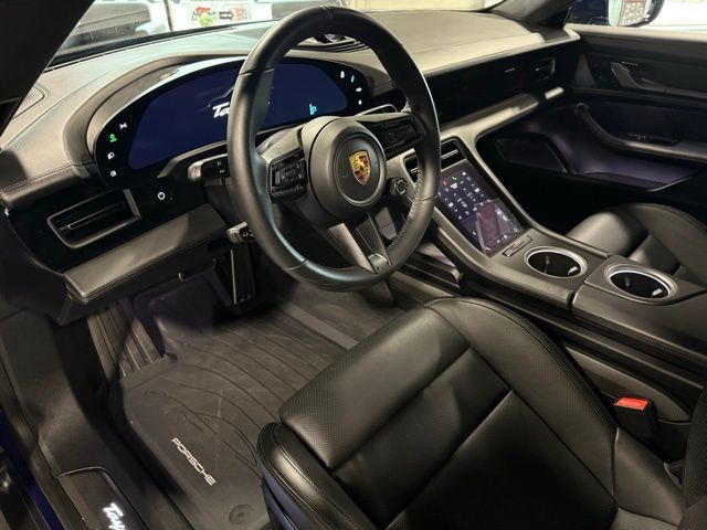 2020 Porsche Taycan Turbo S photo 17