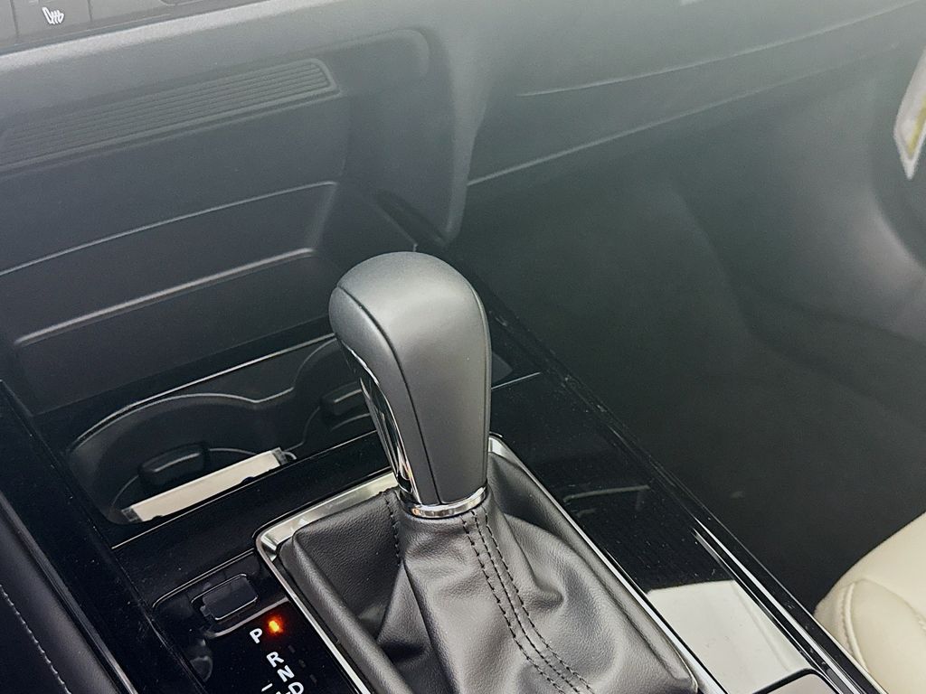 2025 Mazda CX-30 2.5 S Preferred photo 4