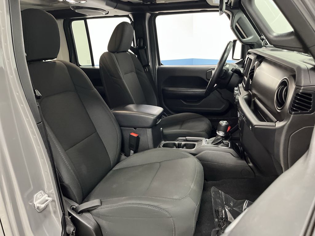 2020 Jeep Wrangler Unlimited Sport S photo 27
