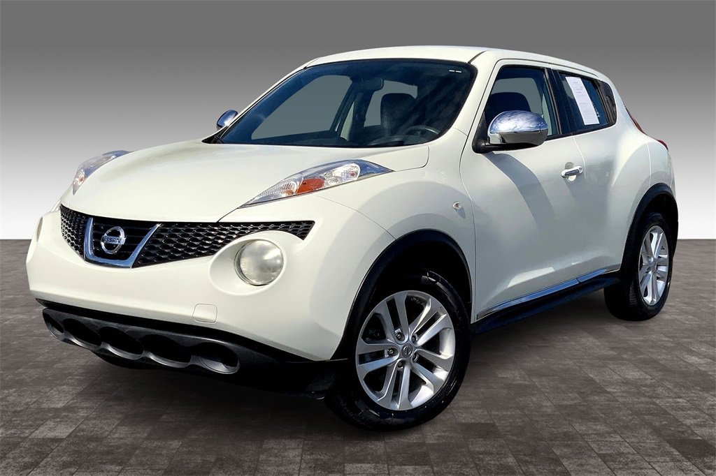 2012 Nissan Juke S photo 2