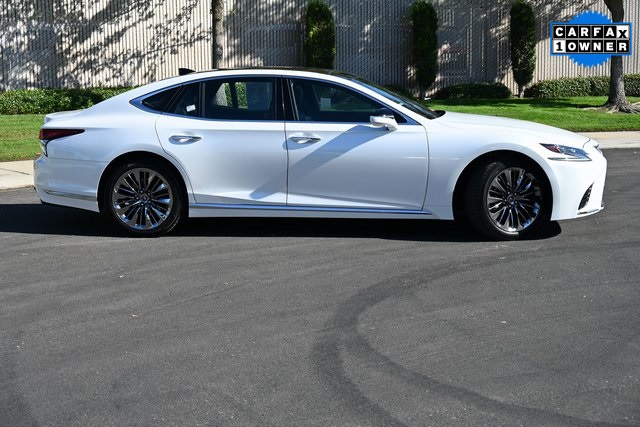 2019 Lexus LS 500 photo 3