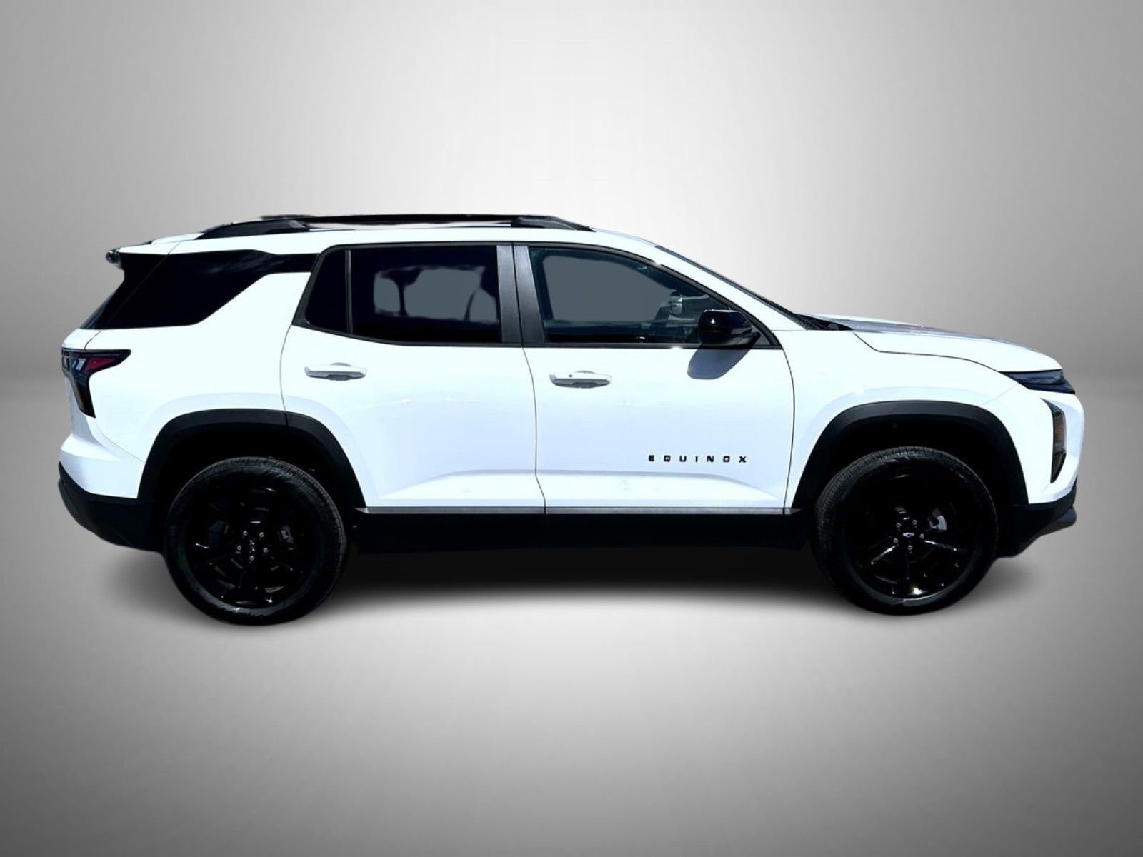 2026 Chevrolet Equinox LT photo 4