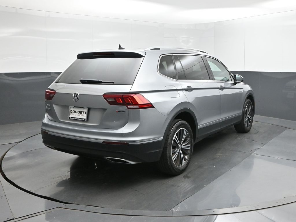 2019 Volkswagen Tiguan SEL photo 11
