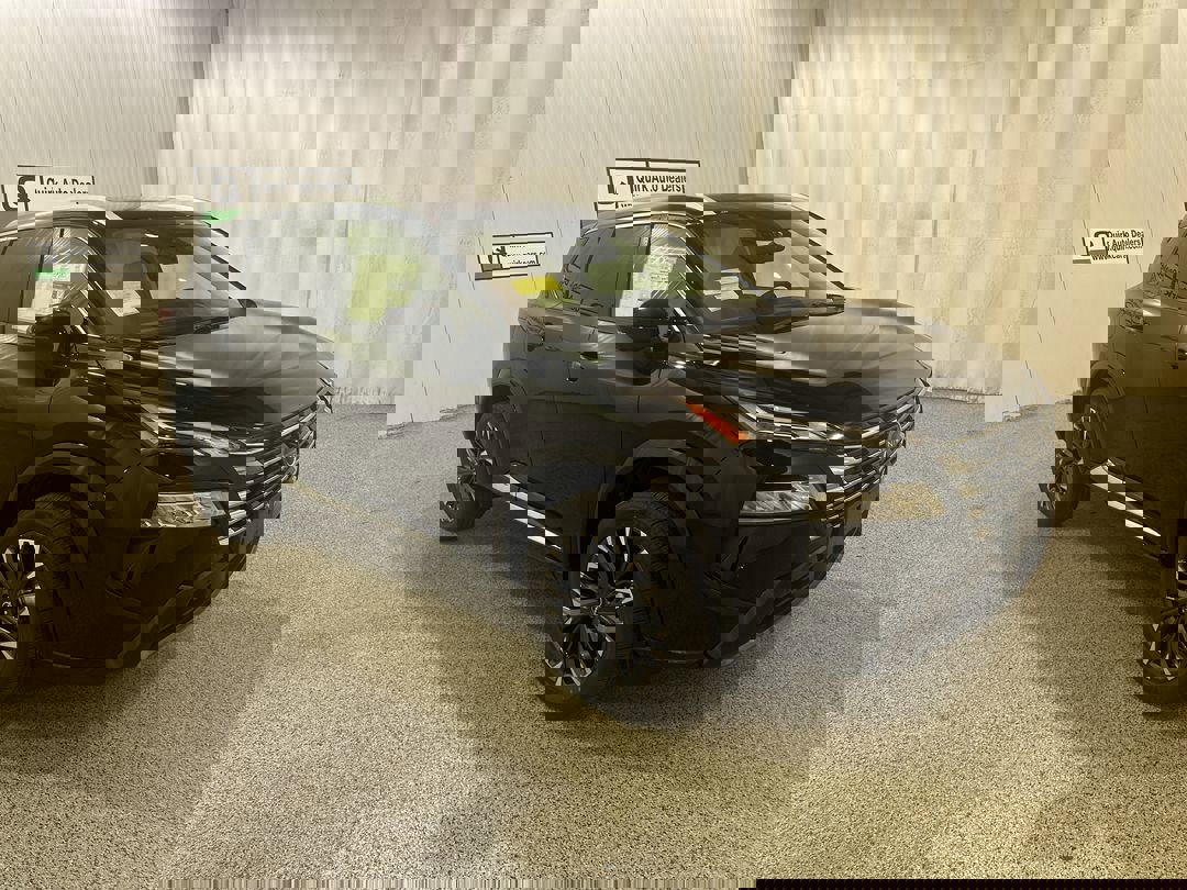 2026 Nissan Rogue Platinum's photo