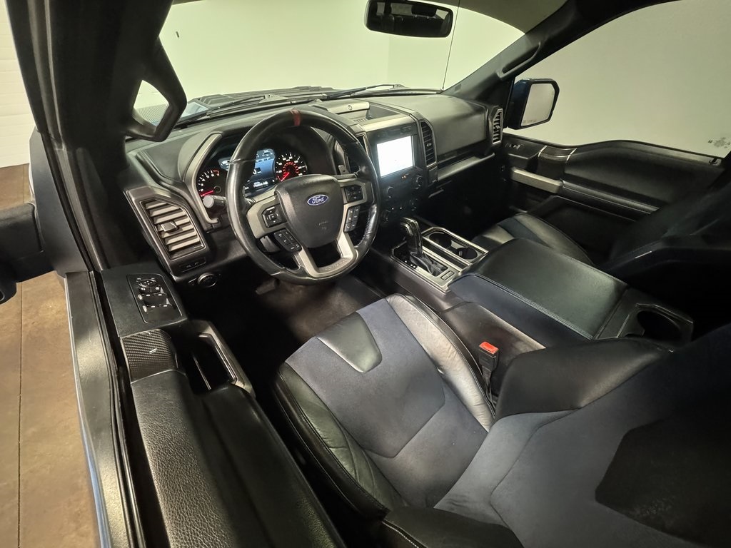 2020 Ford F-150 Raptor photo 2