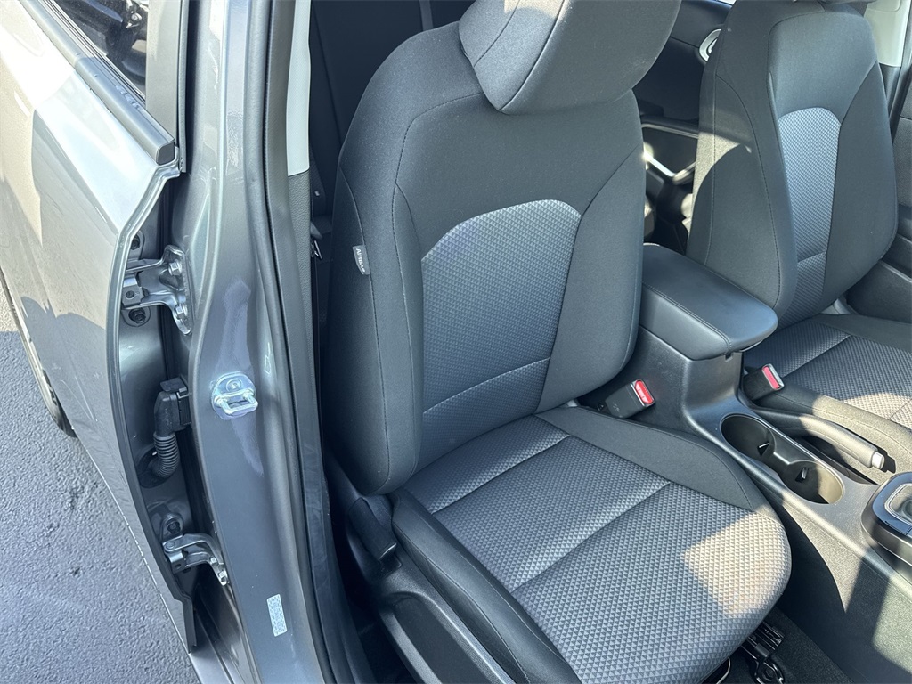 2025 Kia Soul LX photo 28