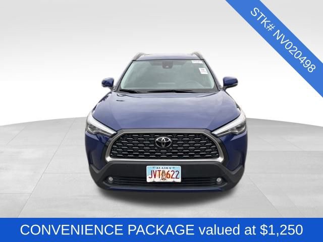 Used 2022 Toyota Corolla Cross XLE with VIN 7MUDAABG2NV020498 for sale in Kansas City