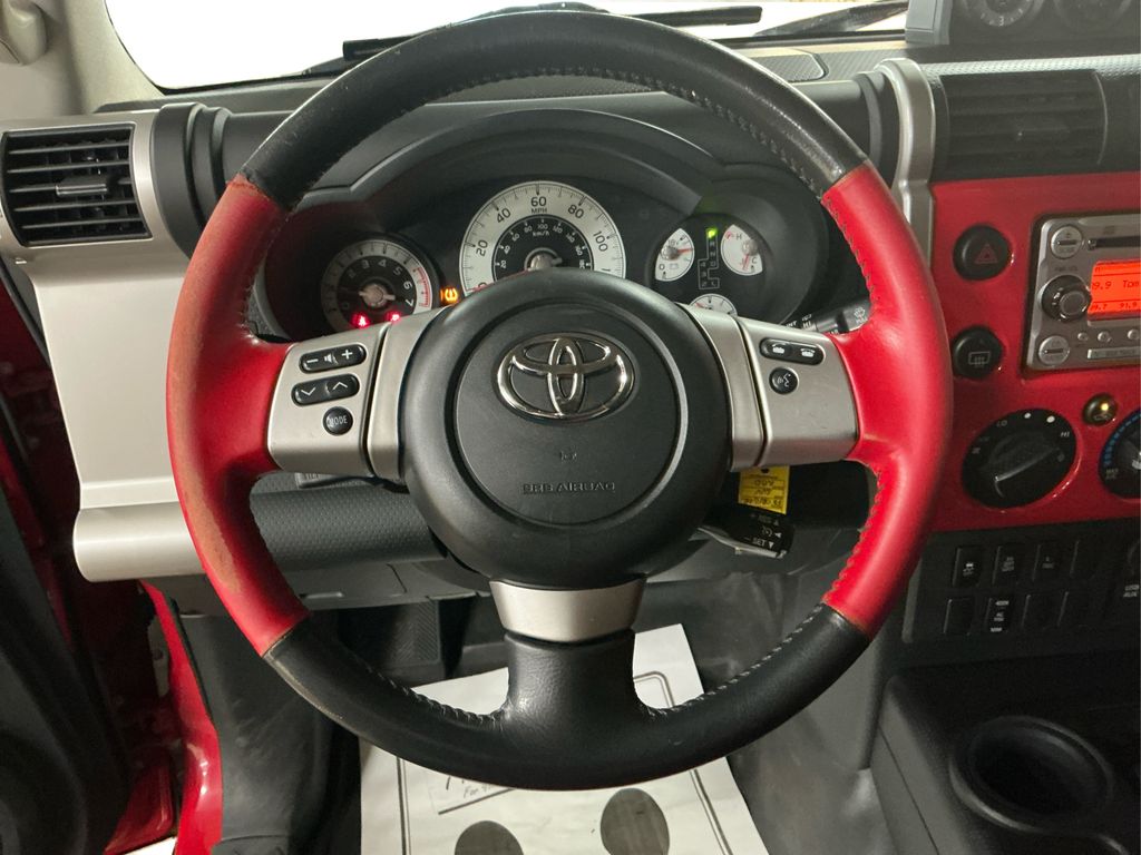 2012 Toyota FJ Cruiser Base photo 12