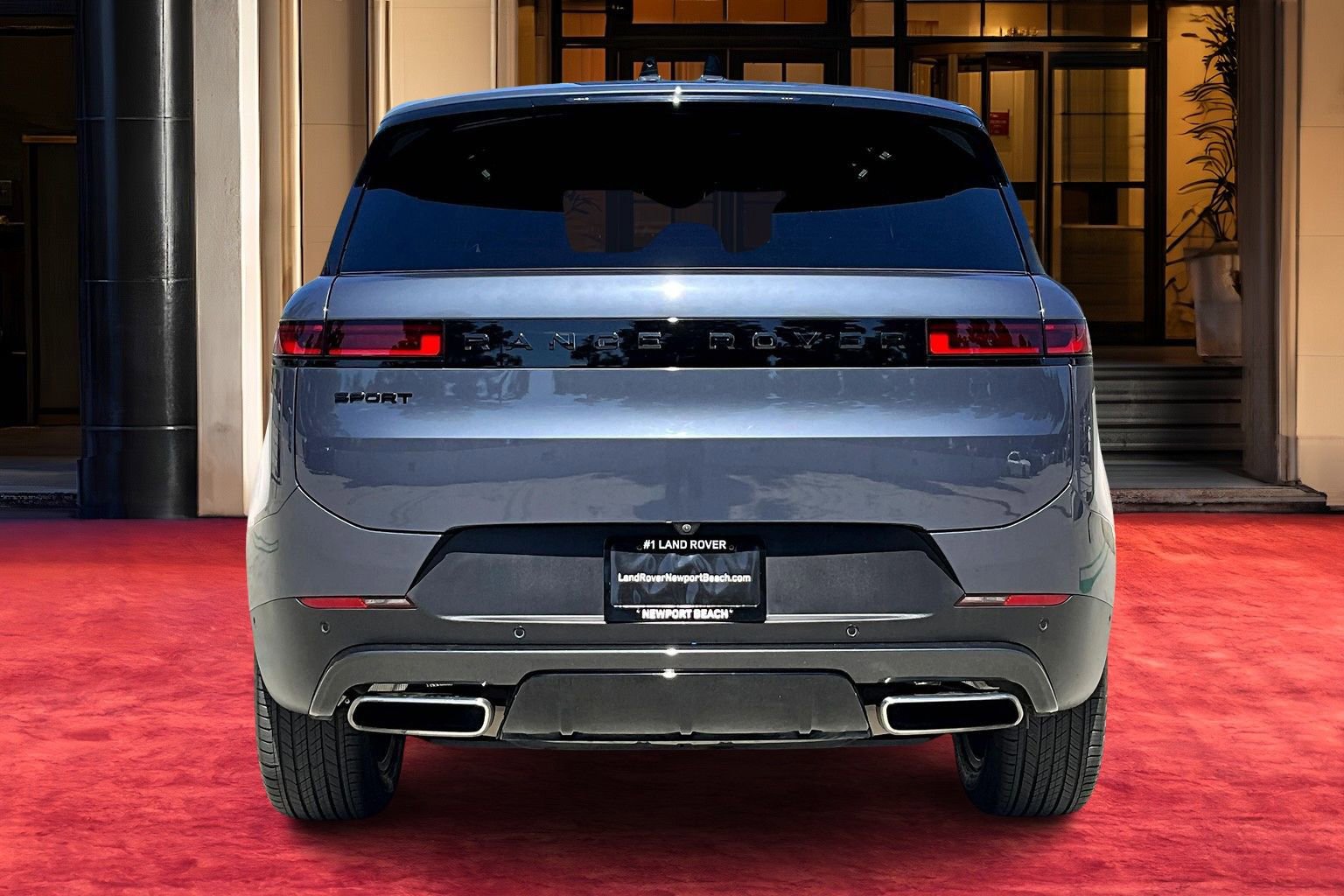 2024 Land Rover Range Rover Sport SE photo 2