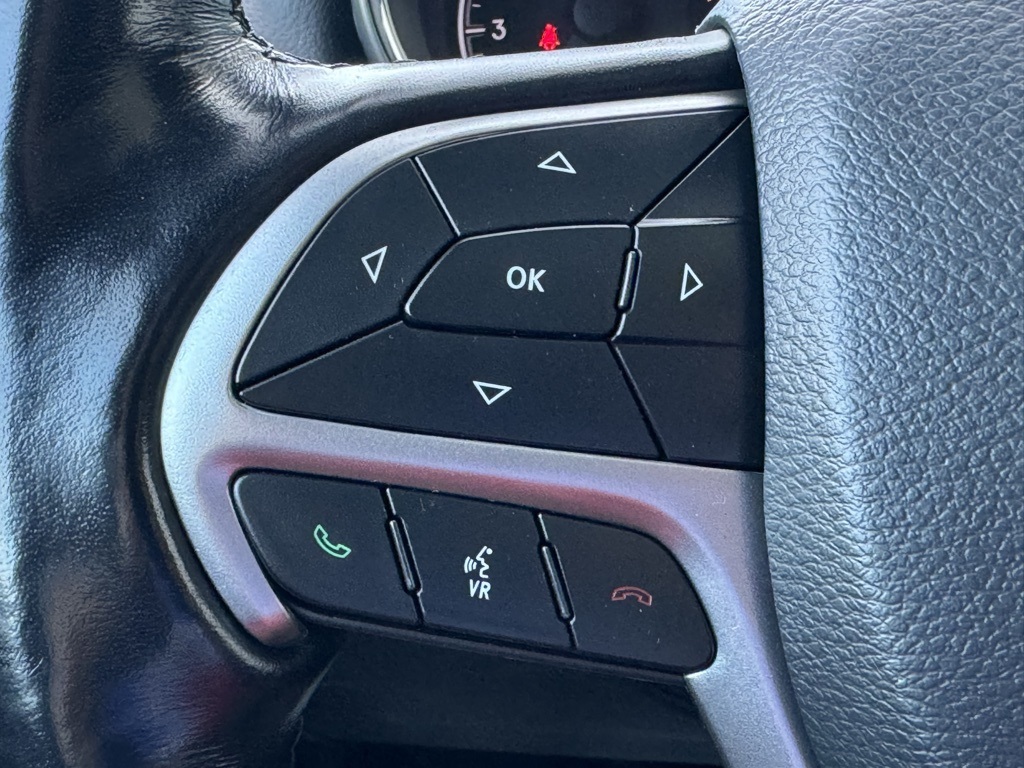 2021 Jeep Grand Cherokee Anniversary Edition photo 9