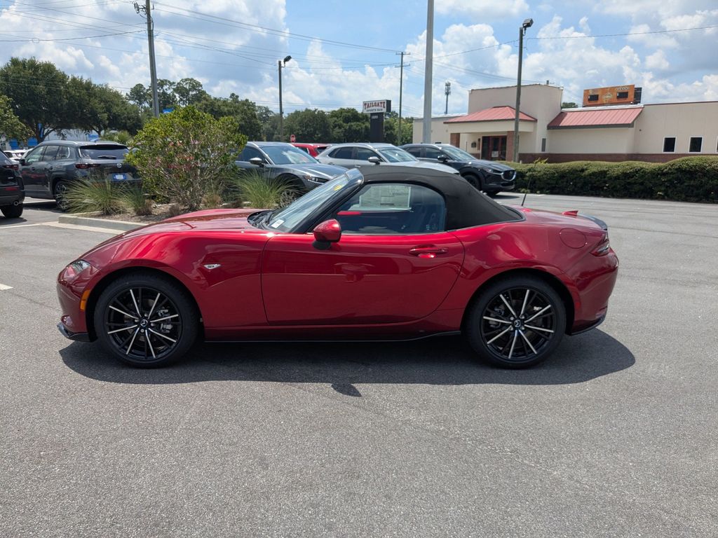 2025 Mazda MX-5 Miata Miata Grand Touring photo 7