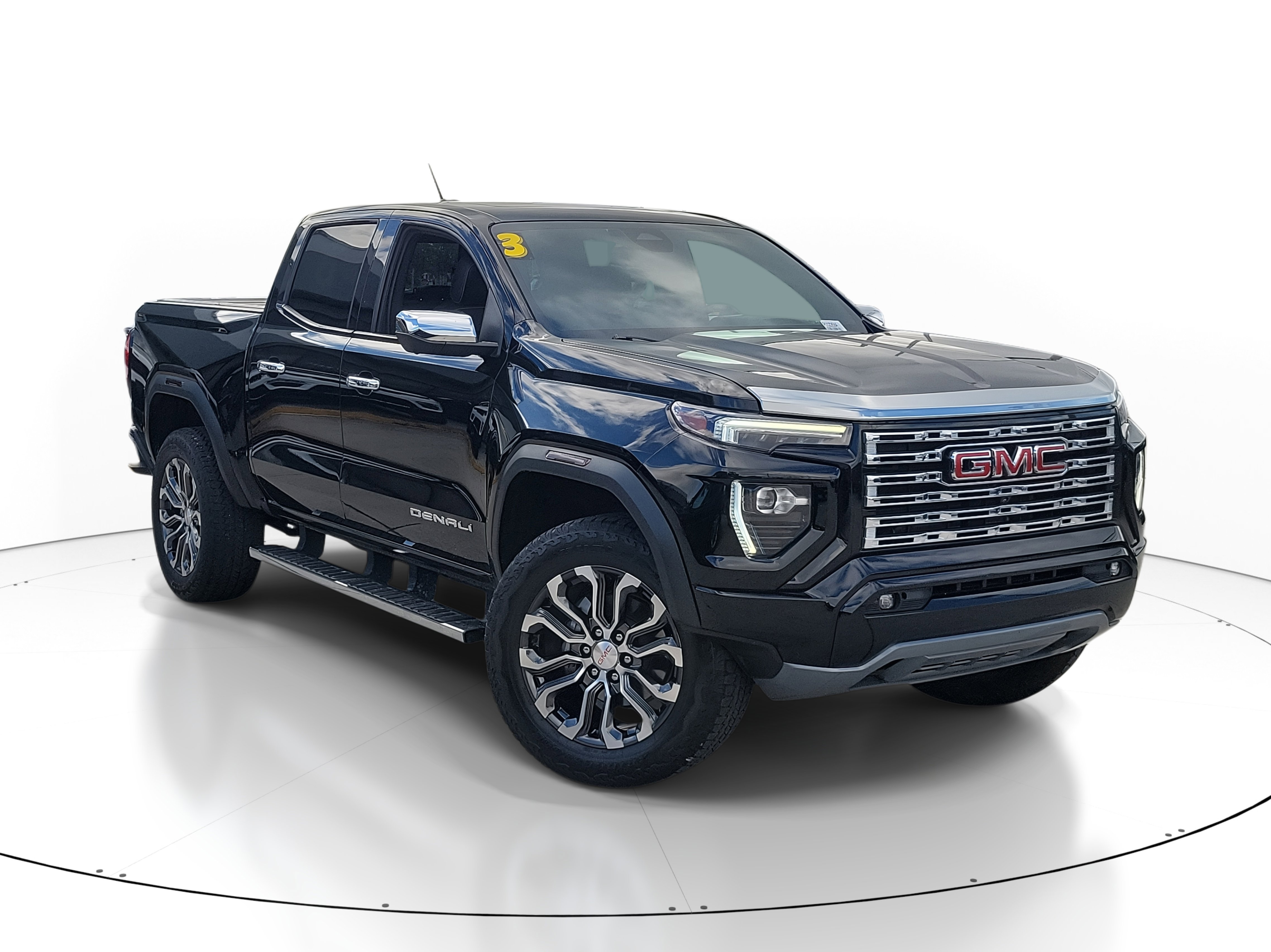 2023 GMC Canyon Denali's photo