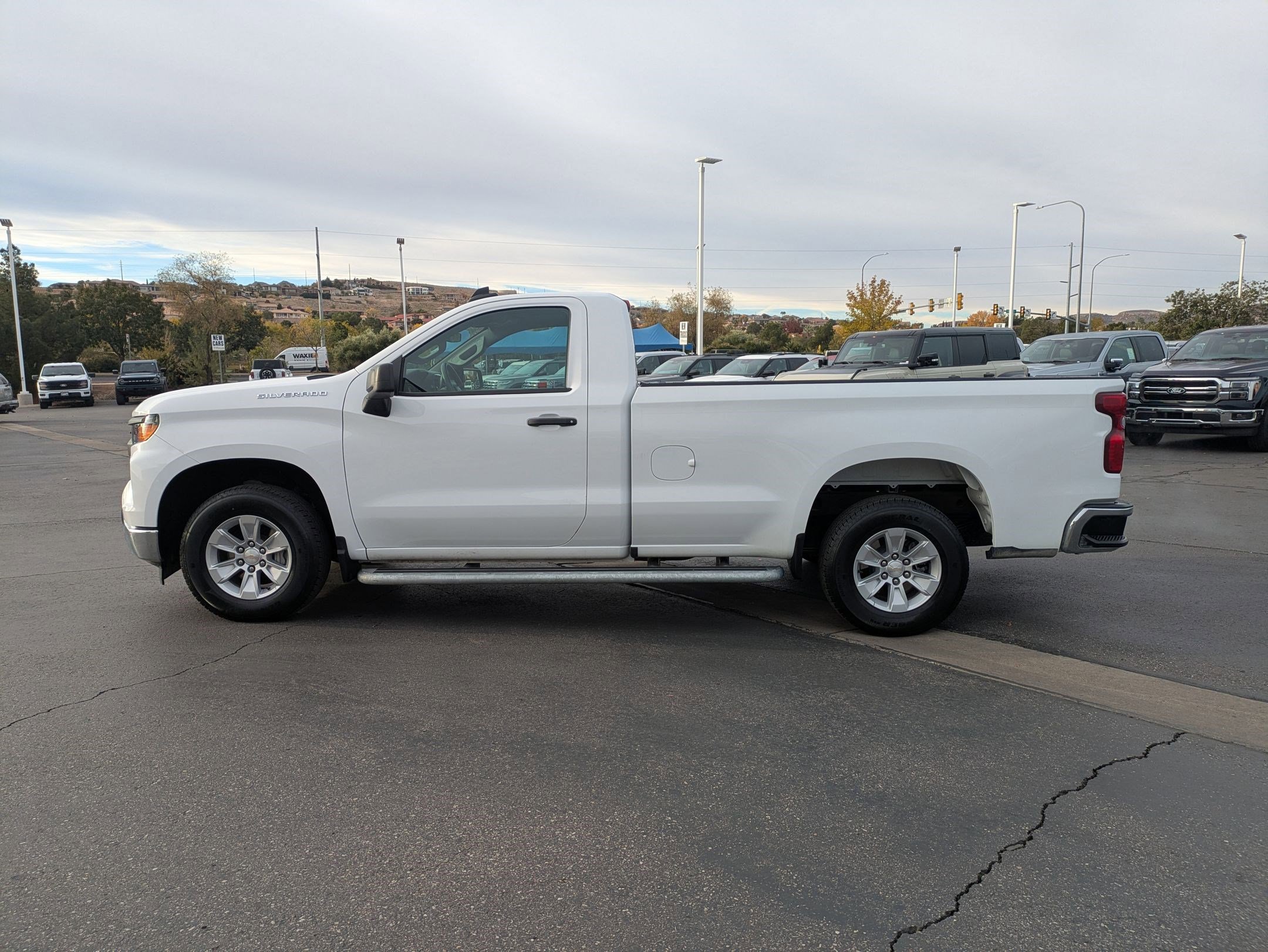 2024 Chevrolet Silverado 1500 Work Truck photo 3