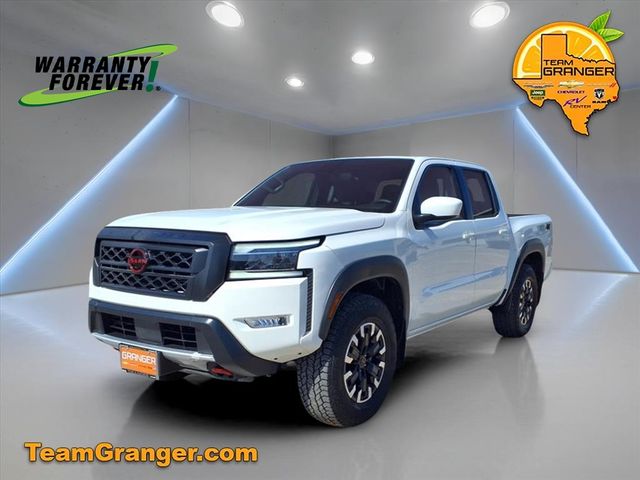 2024 Nissan Frontier PRO-4X Crew Cab photo 2