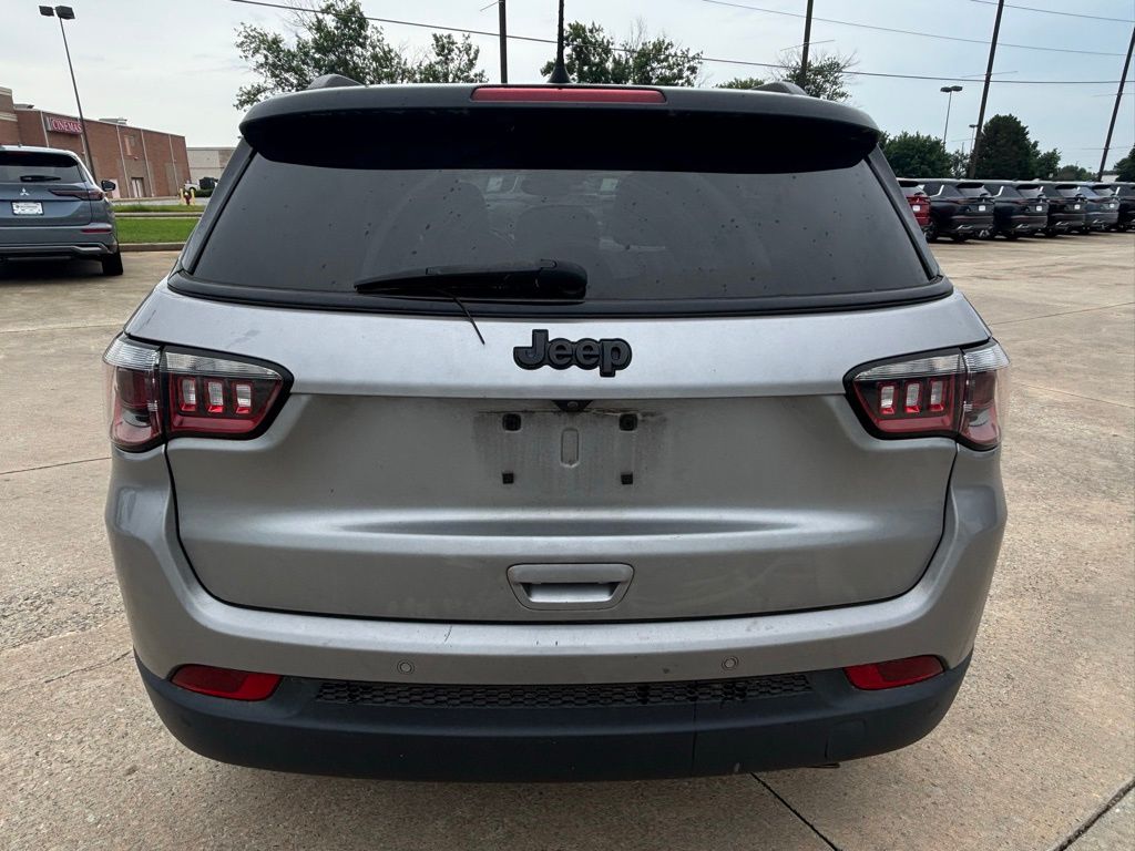 2021 Jeep Compass Altitude photo 3