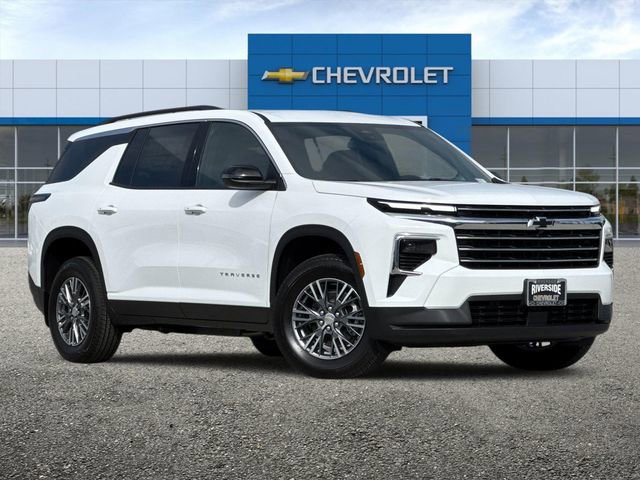 2026 Chevrolet Traverse photo 2