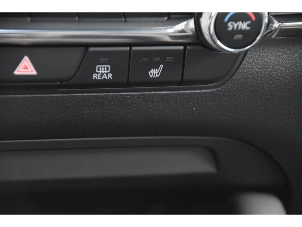 2020 Mazda Mazda3 Hatchback Preferred photo 32