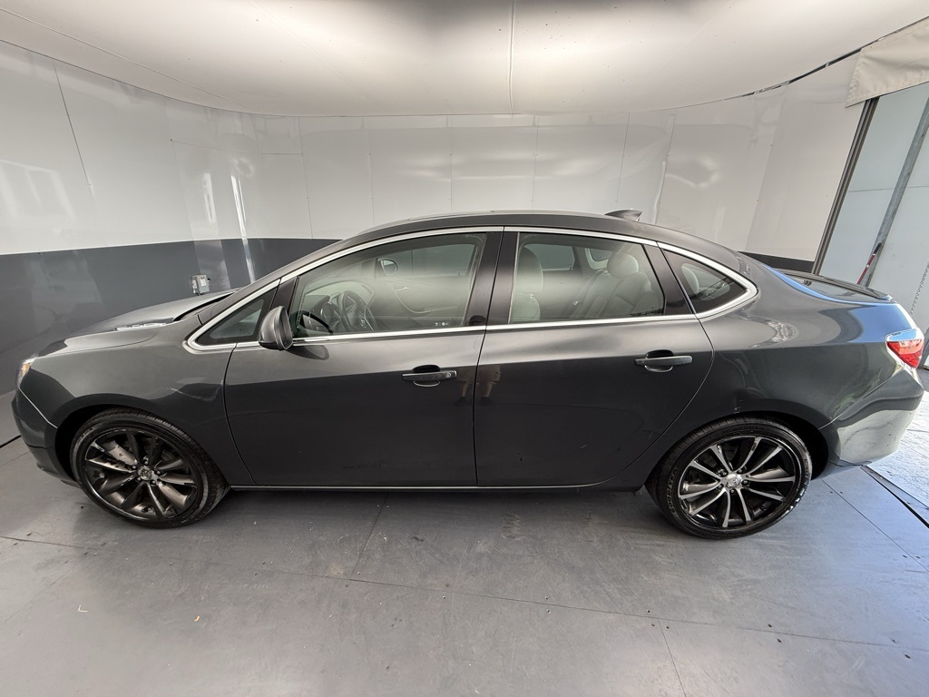 2016 Buick Verano Sport Touring photo 4