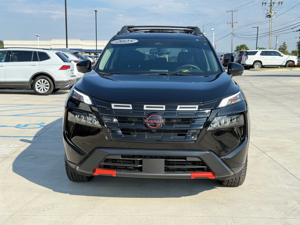 2025 Nissan Rogue AWD photo 2