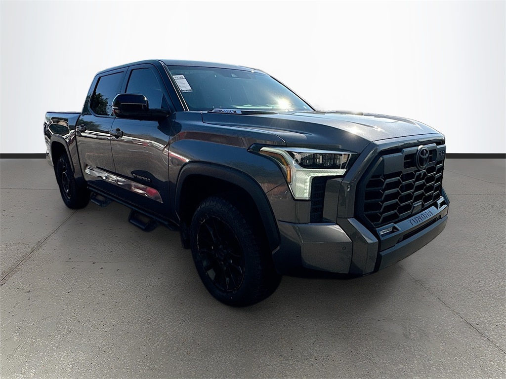 2024 Toyota Tundra Limited's photo
