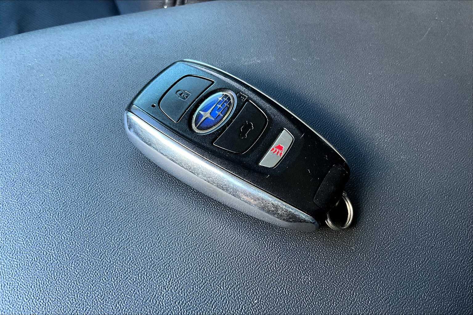 2021 Subaru Outback Limited photo 14