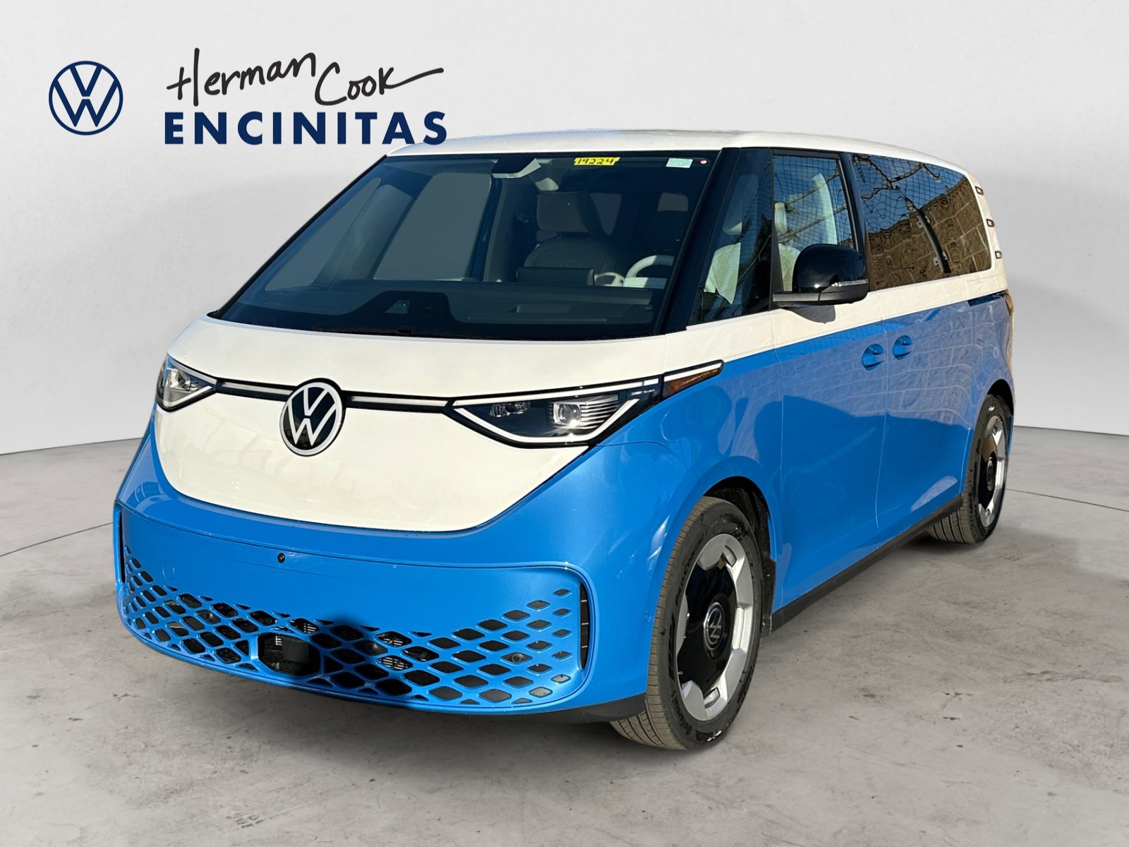 2025 Volkswagen ID. Buzz Pro S Plus's photo