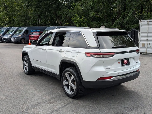 2023 Jeep Grand Cherokee Limited photo 6