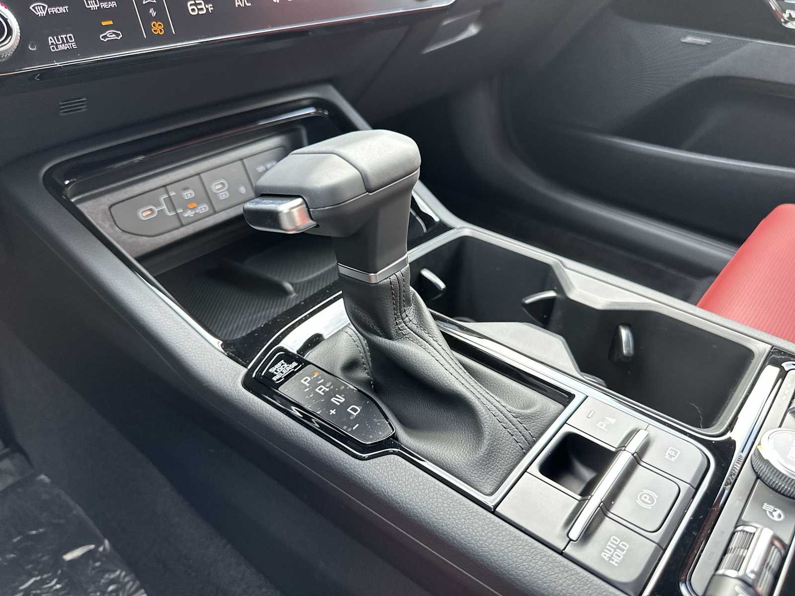 2025 Kia K5 GT-Line photo 12