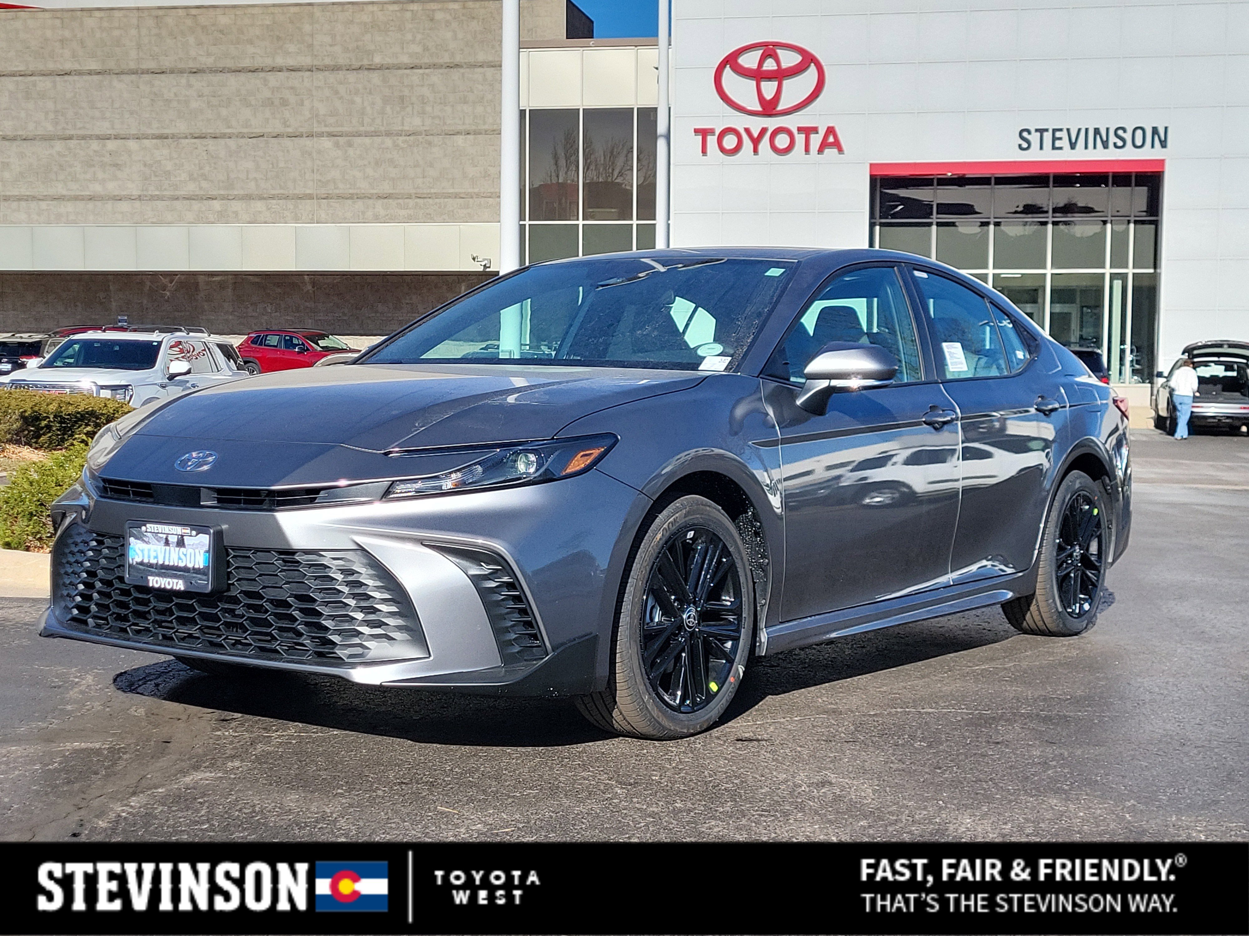 2026 Toyota Camry SE's photo