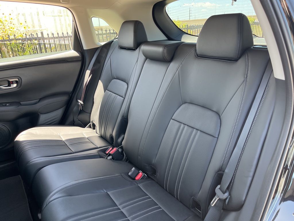 2026 Honda HR-V EX-L photo 10