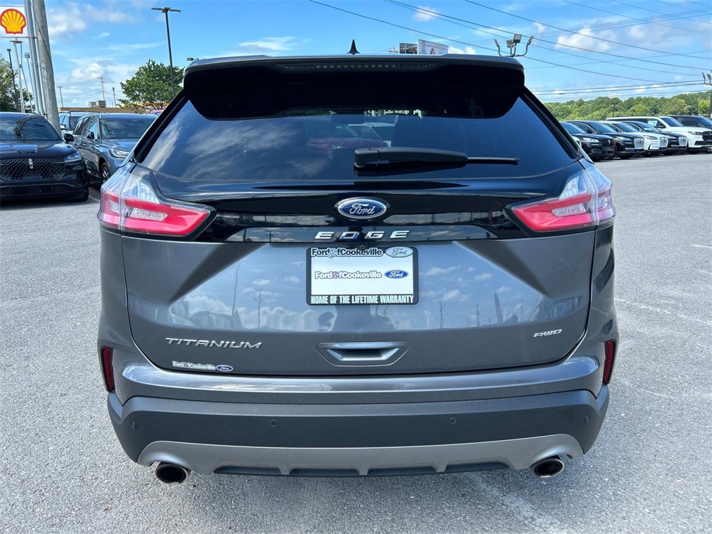 2022 Ford Edge Titanium photo 3