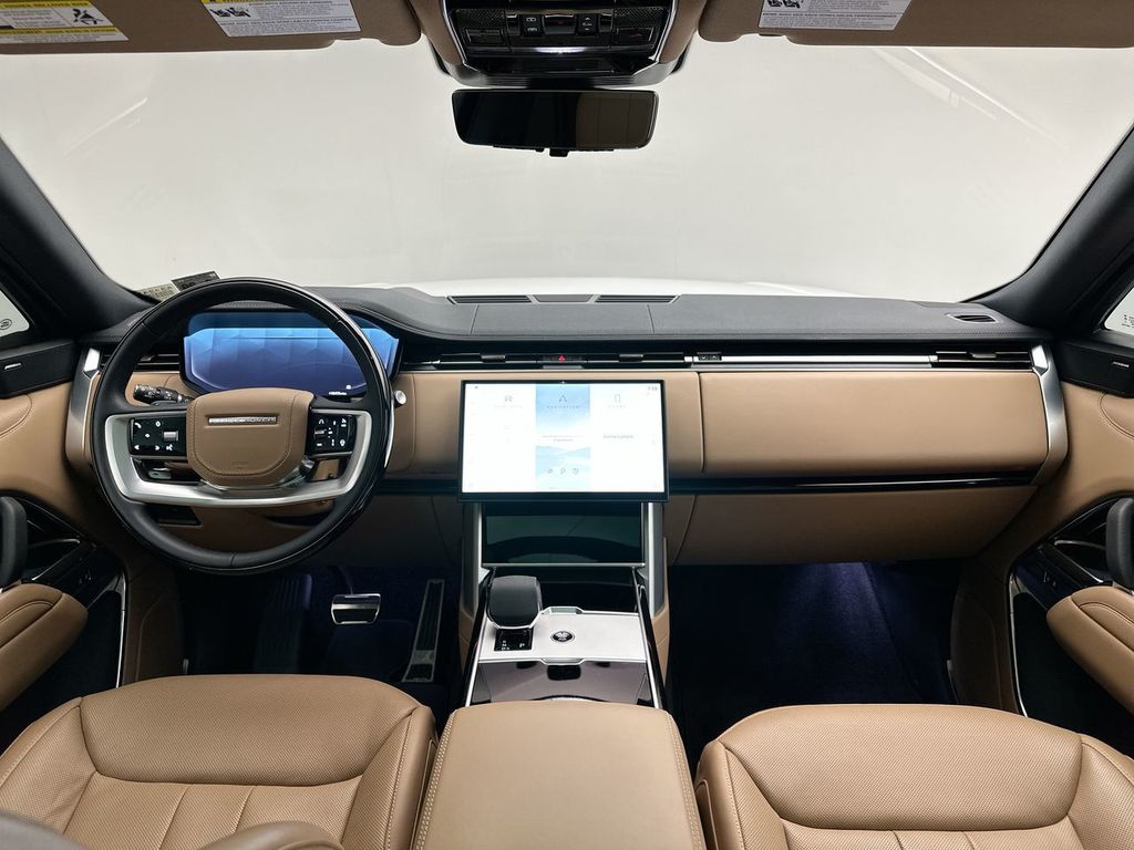 2024 Land Rover Range Rover SE photo 7