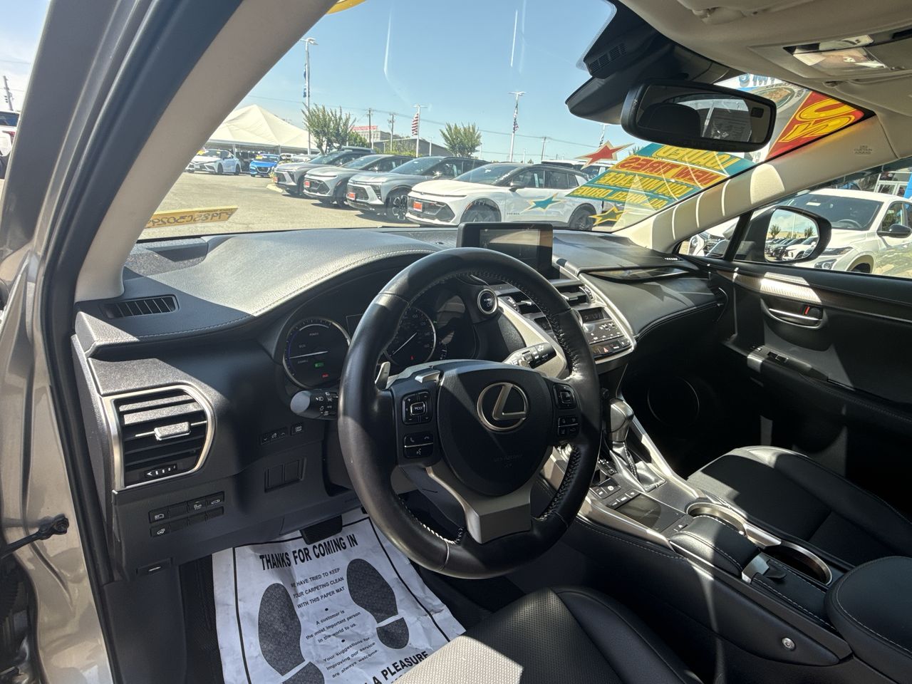 2020 Lexus NX 300h photo 2