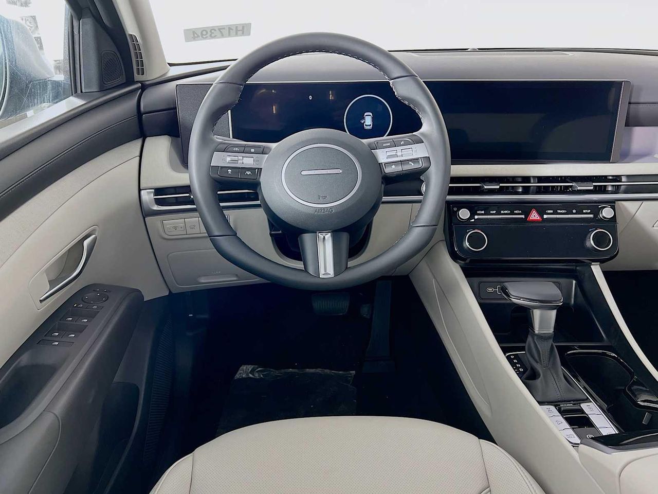 2025 Hyundai Tucson SEL Convenience photo 14