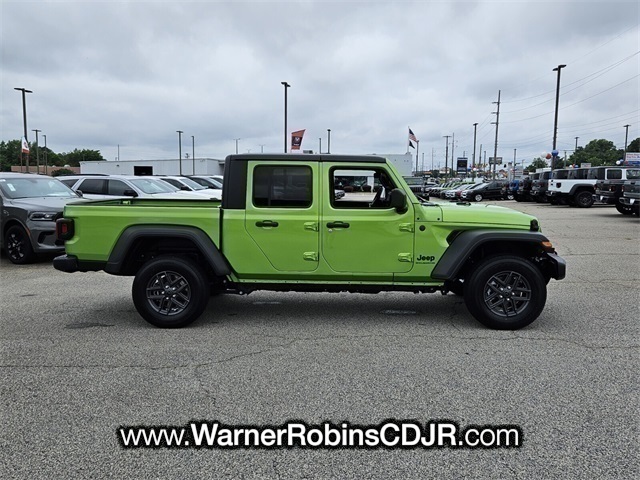2025 Jeep Gladiator Sport S photo 12