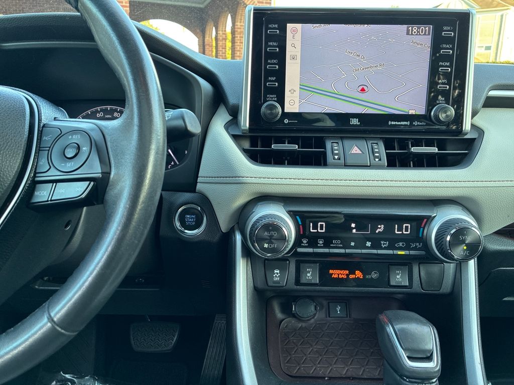 2021 Toyota RAV4 Limited photo 16