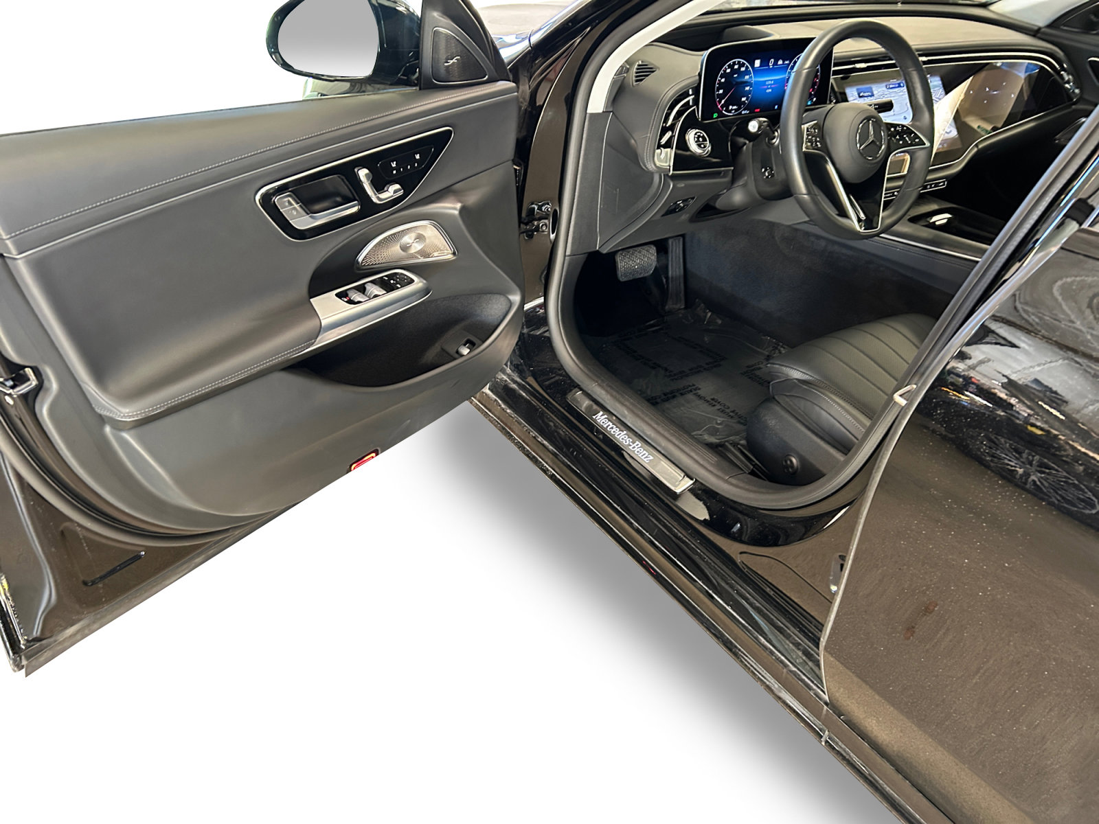 2025 Mercedes-Benz E-Class E350's photo