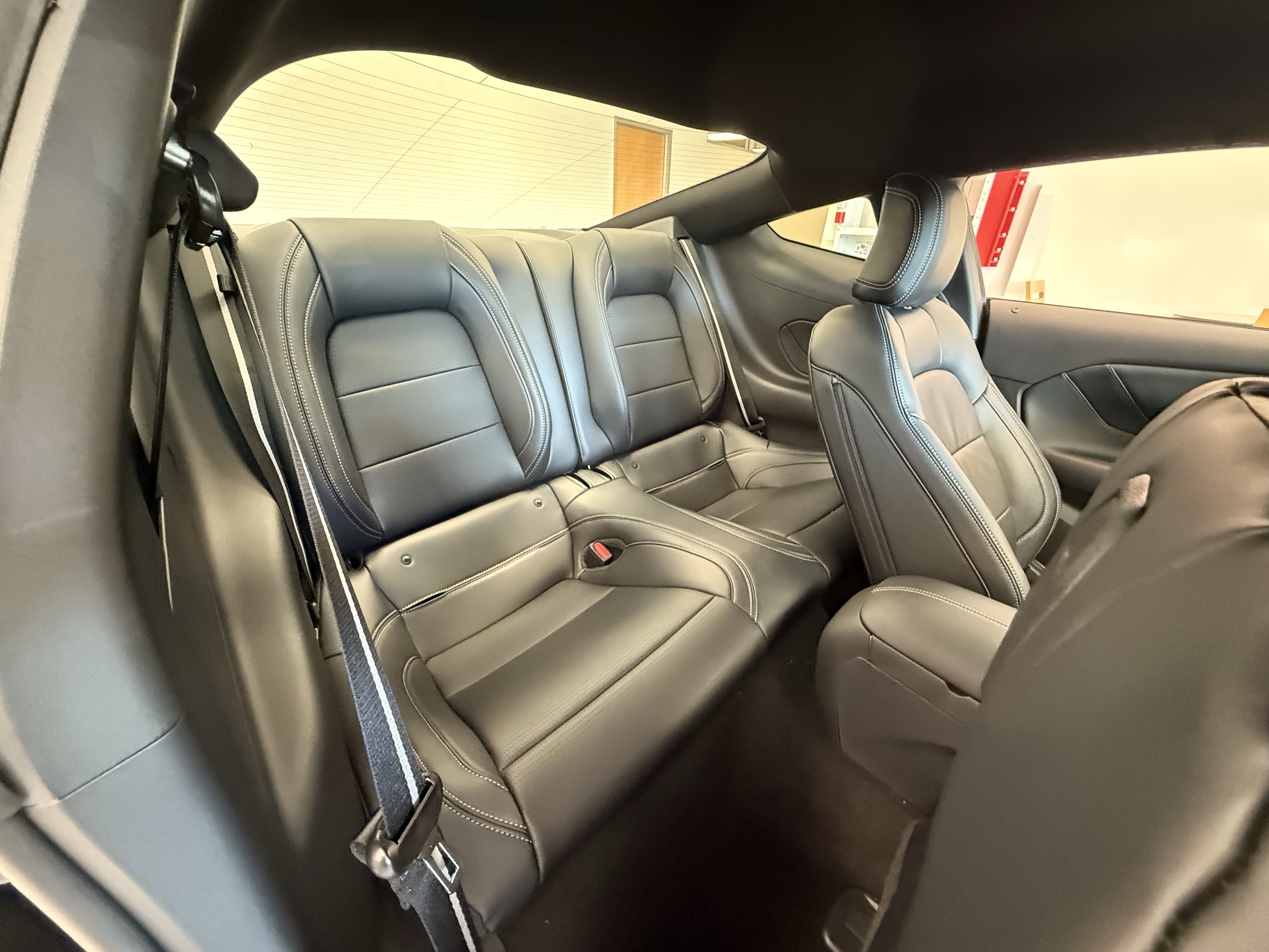 2025 Ford Mustang GT Premium photo 2