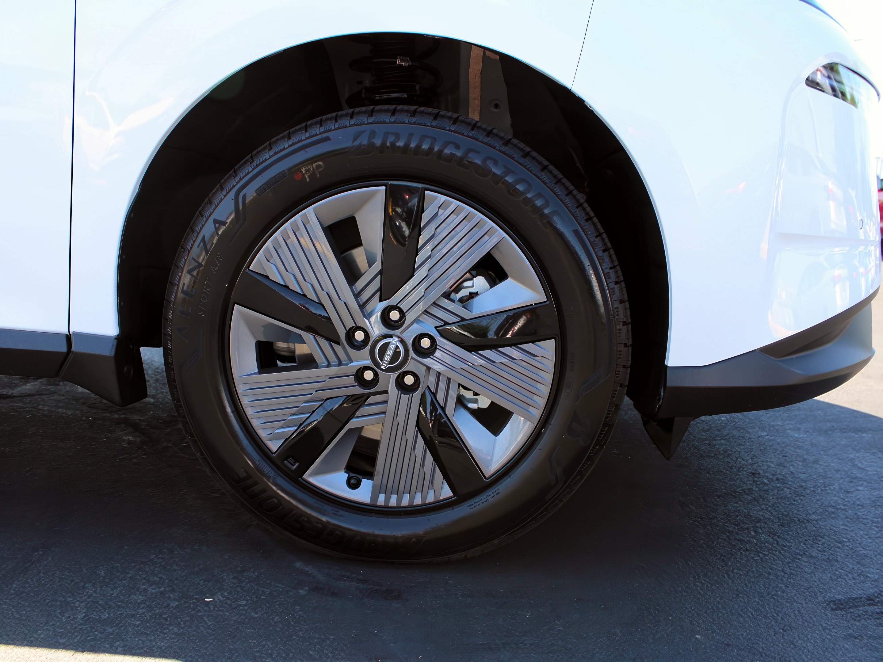 2025 Nissan Murano SL photo 25
