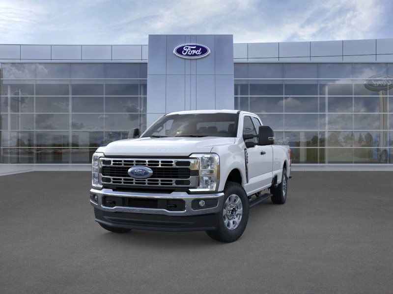 2025 Ford F-350 XLT photo 2