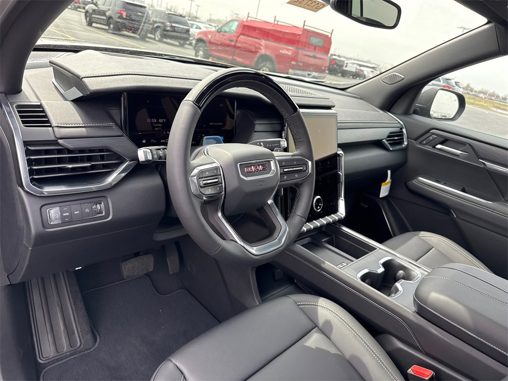 2025 GMC ACADIA - Image 17