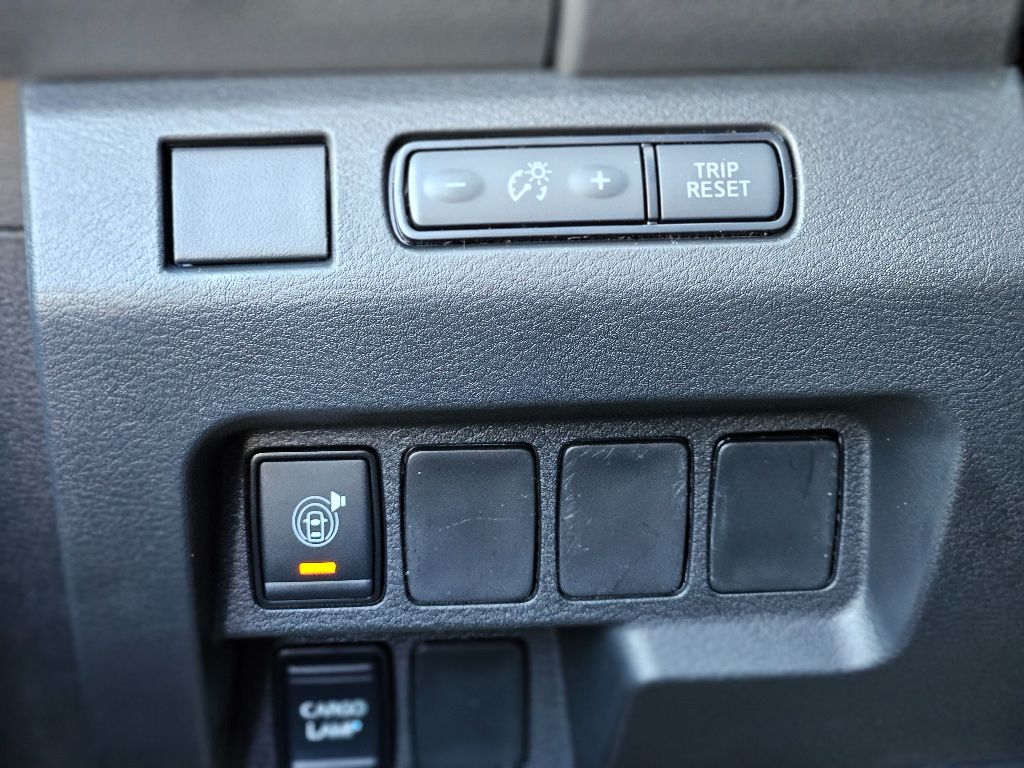 2026 Nissan Frontier SV Crew Cab photo 14
