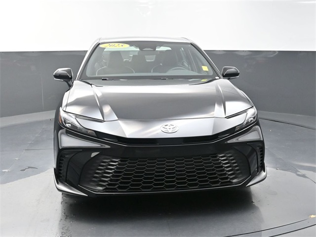 2025 Toyota Camry SE photo 2