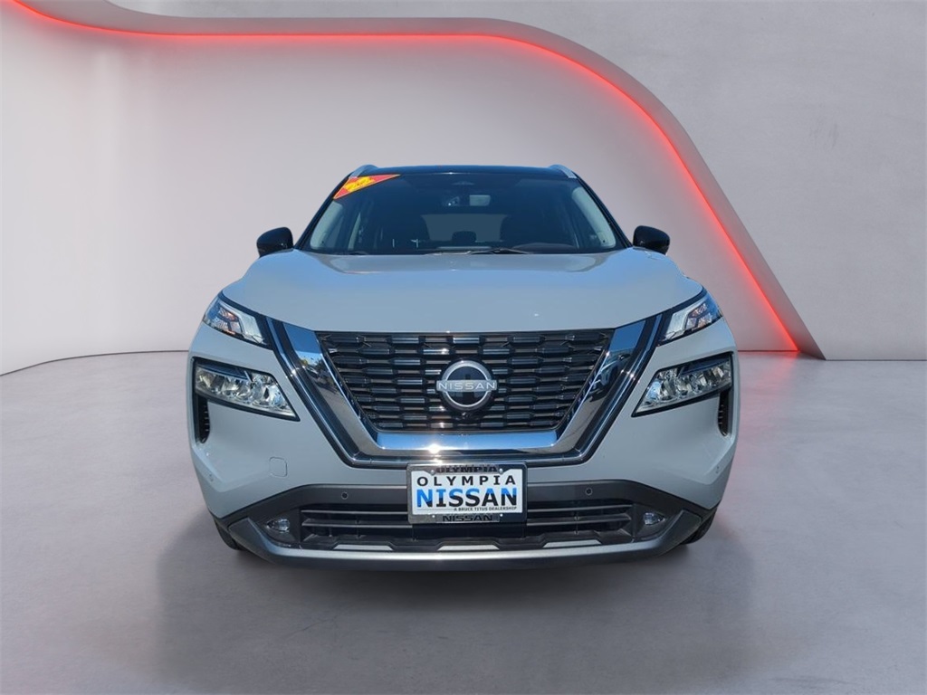 2022 Nissan Rogue SL photo 3