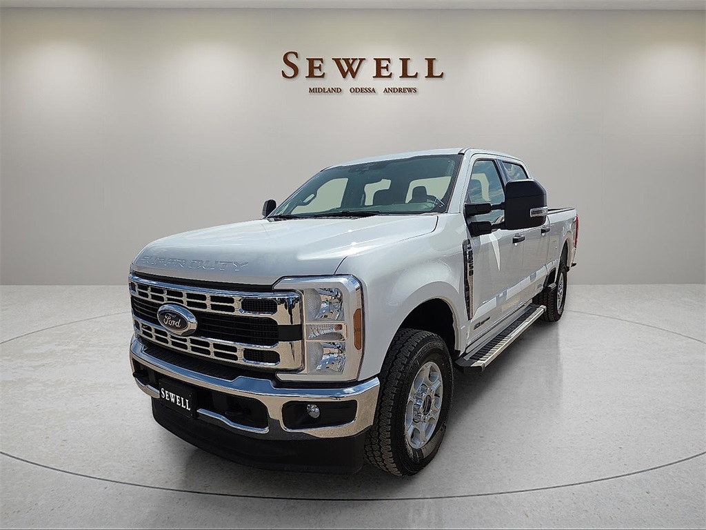 2025 Ford F-250 Super Duty XLT's photo