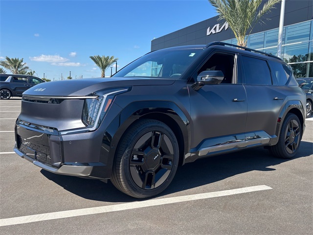 2026 Kia EV9 GT-Line photo 2